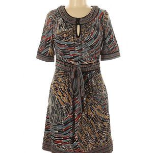 Max and Cleo Dress Womens Size M Has Pockets Stretch Built In Belt Keyhole Neck